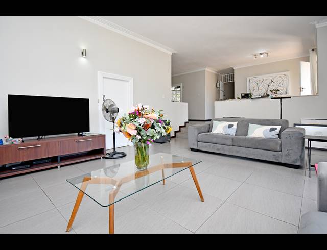 5 BEDROOM HOUSE FOR SALE IN BLAIRGOWRIE